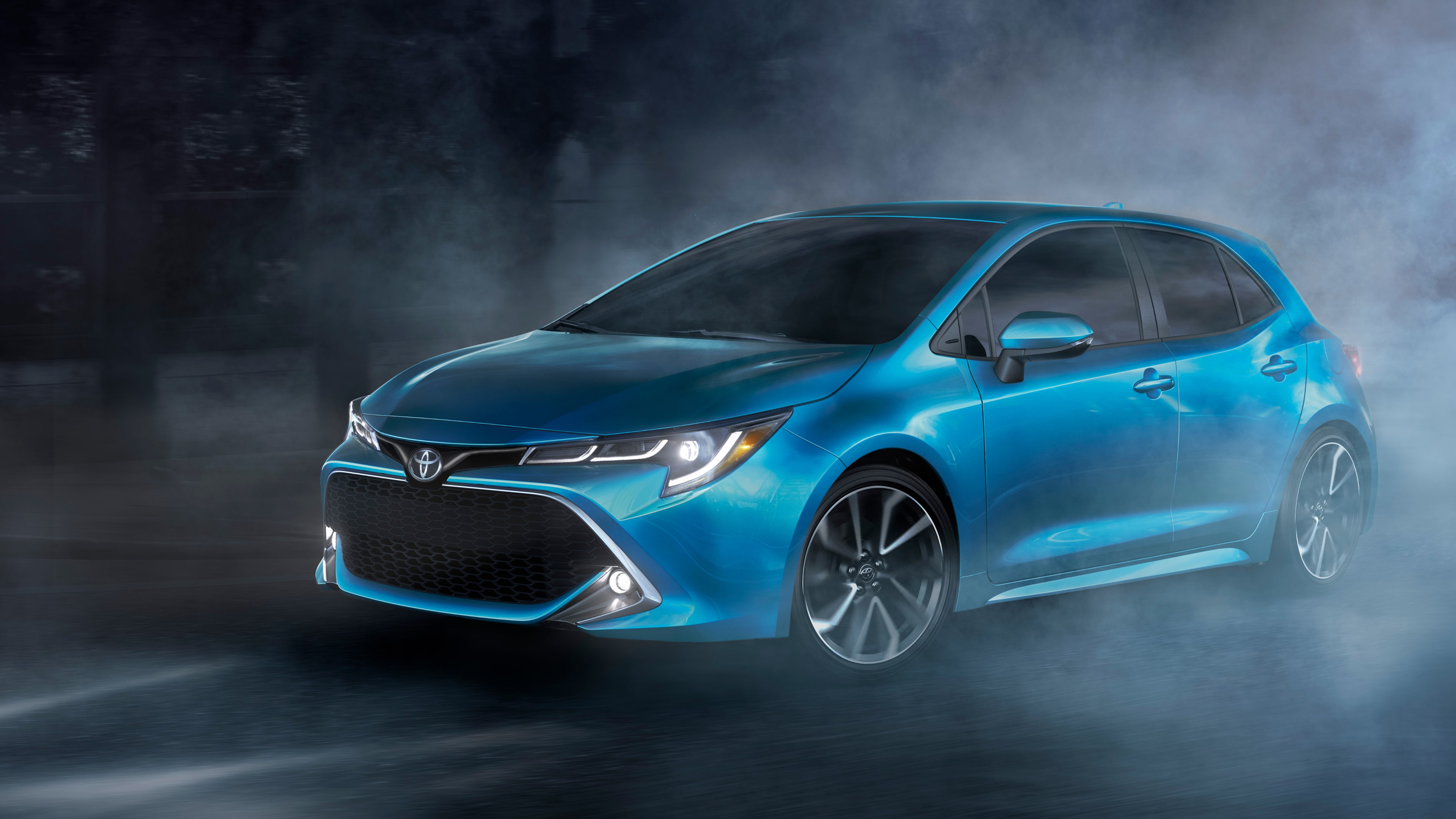 toyota-corolla-jest-najlepiej-sprzedawanym-samochodem-w-2019-czy-warto-wiec-kupowac-corolle