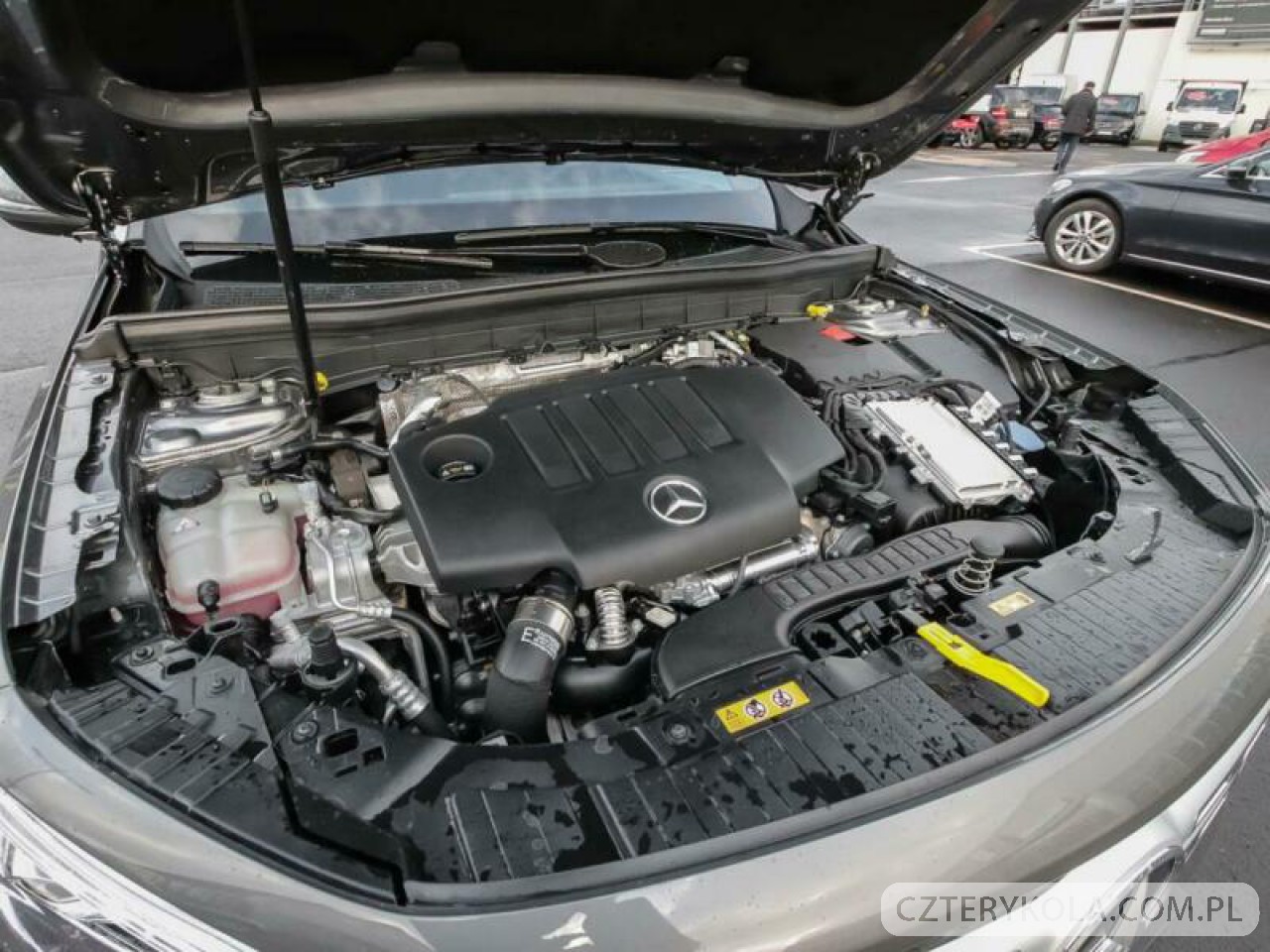 Mercedes-Benz- GLB- 2019 