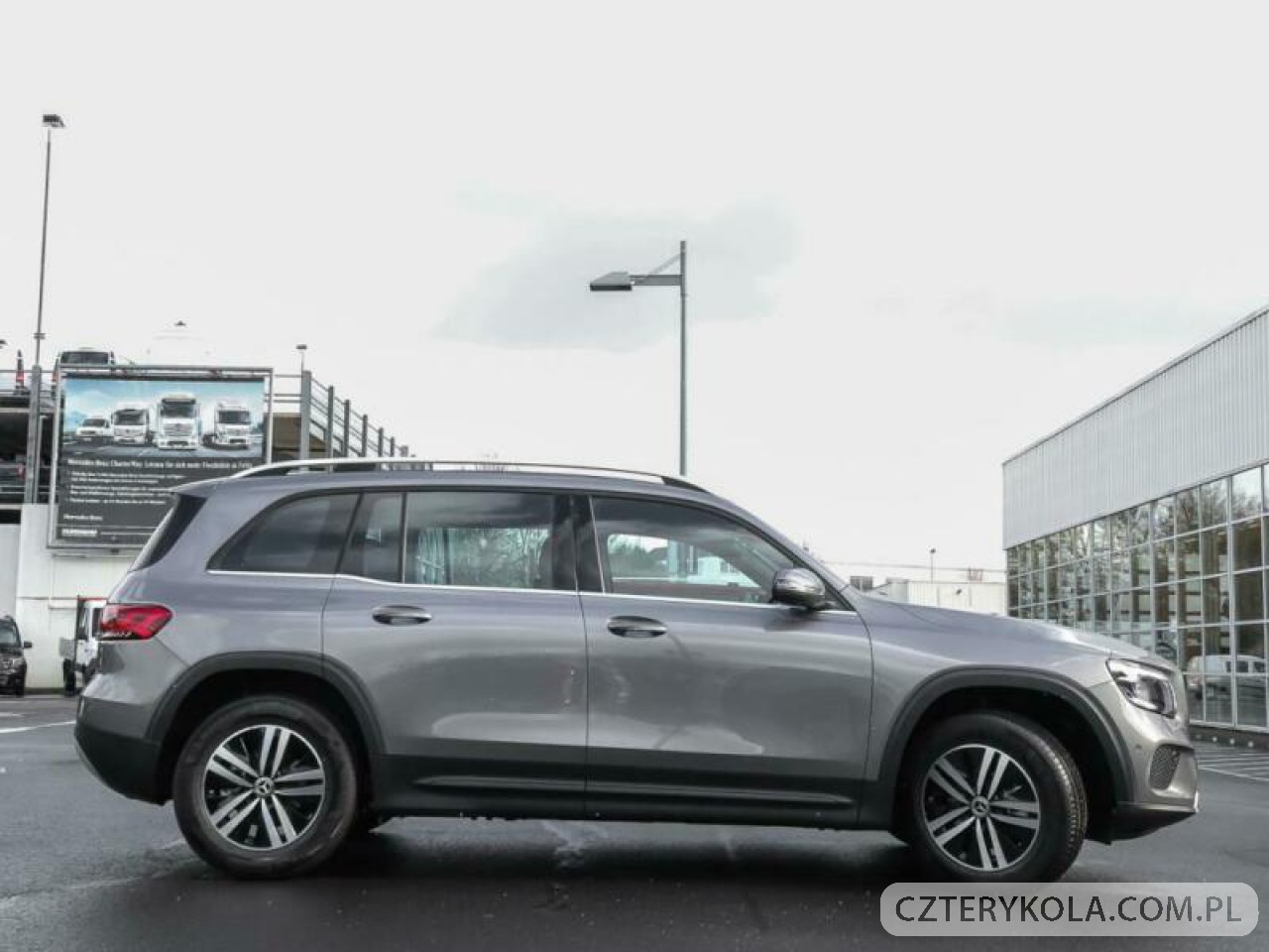 Mercedes-Benz- GLB- 2019 