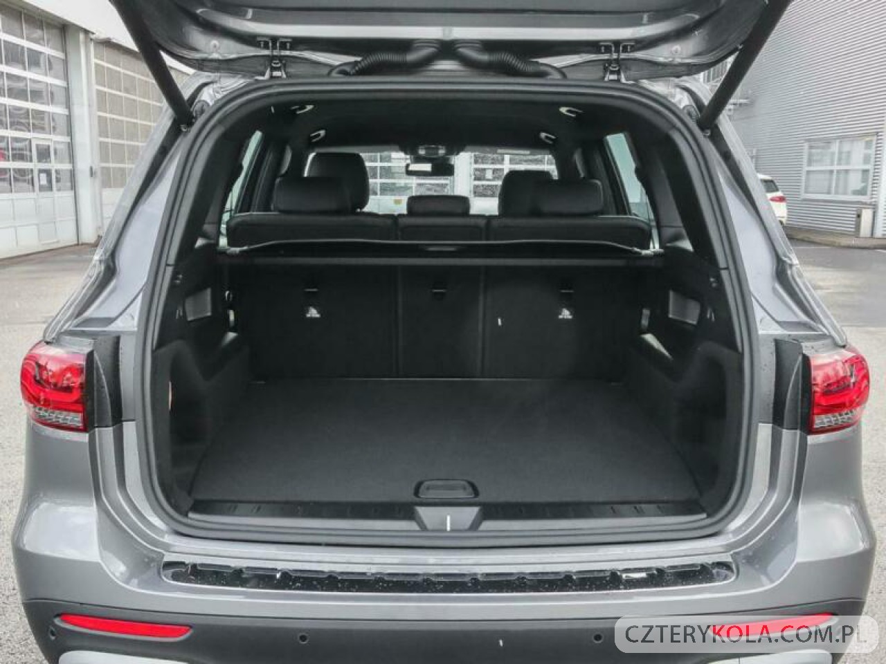 Mercedes-Benz- GLB- 2019 