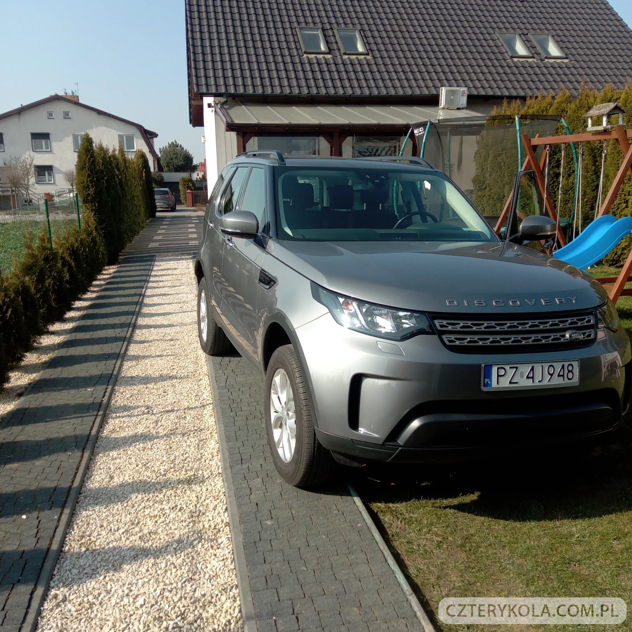 Land Rover- Discovery- 2020 