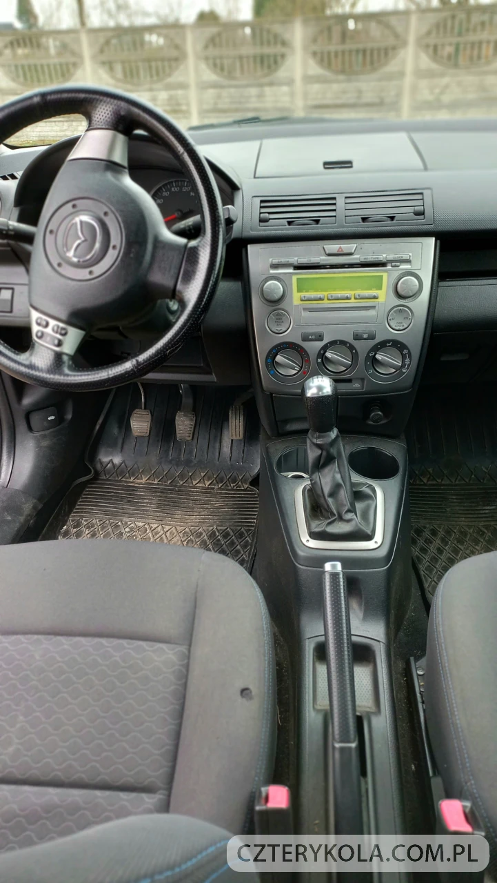 Mazda- 2- 2003 
