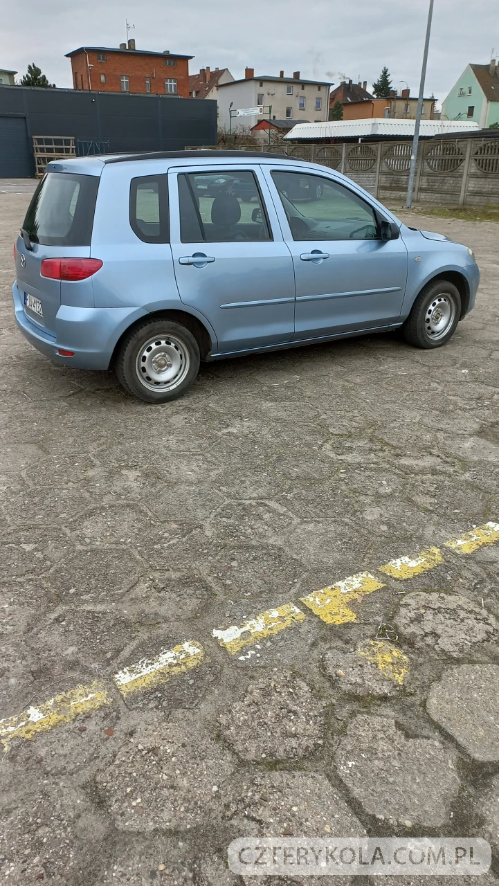 Mazda- 2- 2003 