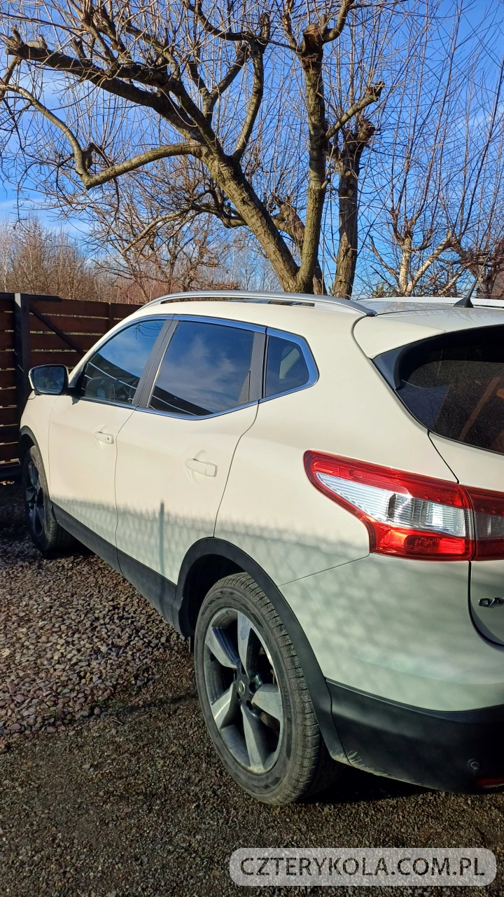 Nissan- Quashqai- 2017 