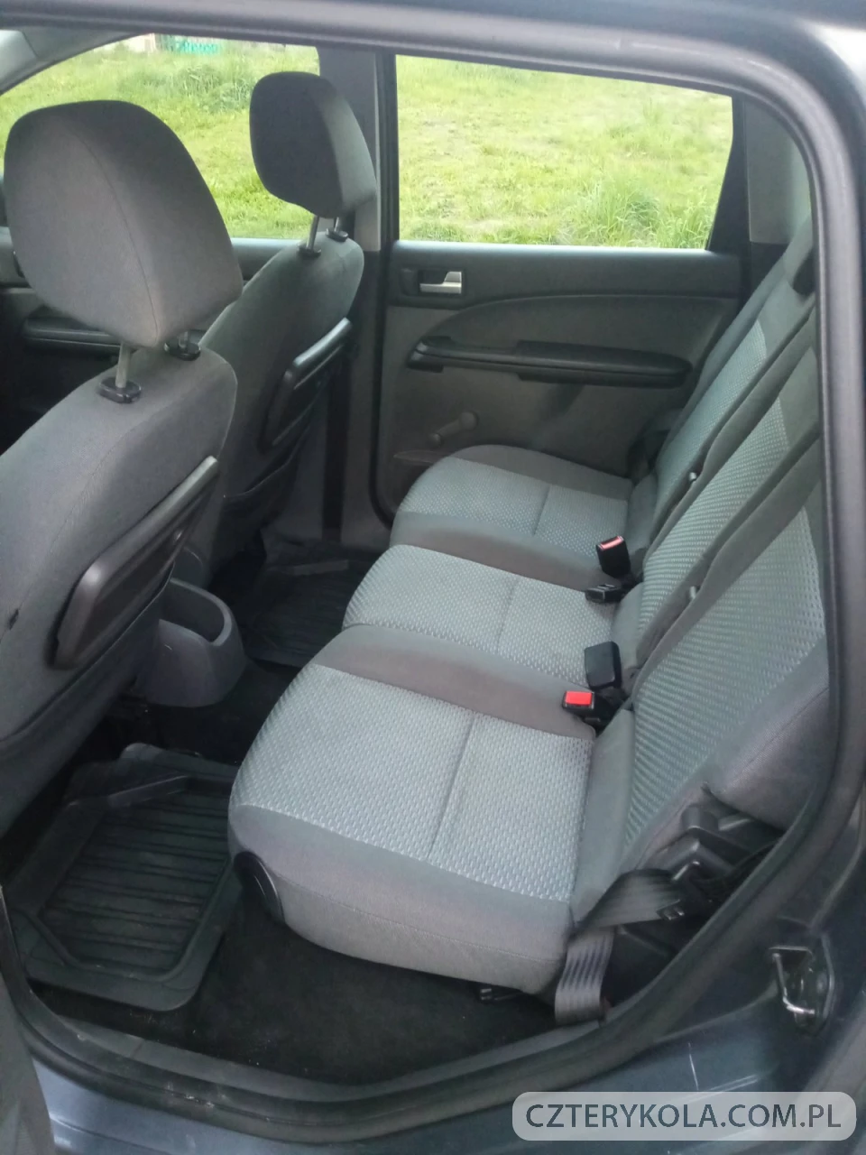 Ford- C-MAX- 2004 