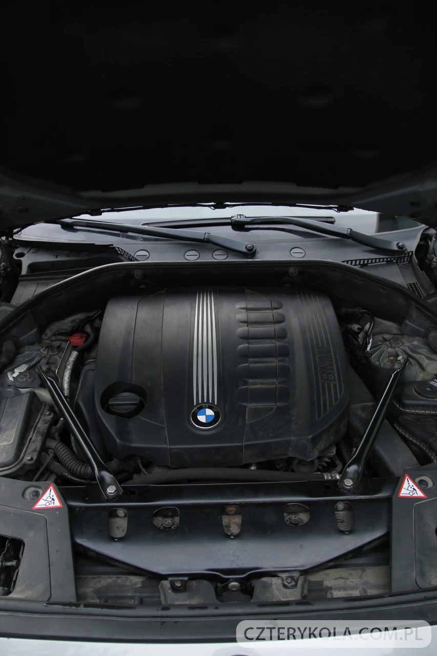 BMW- 5GT- 2011 