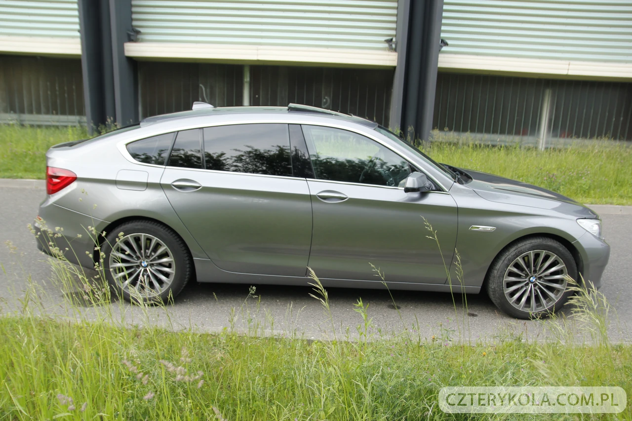 BMW- 5GT- 2011 