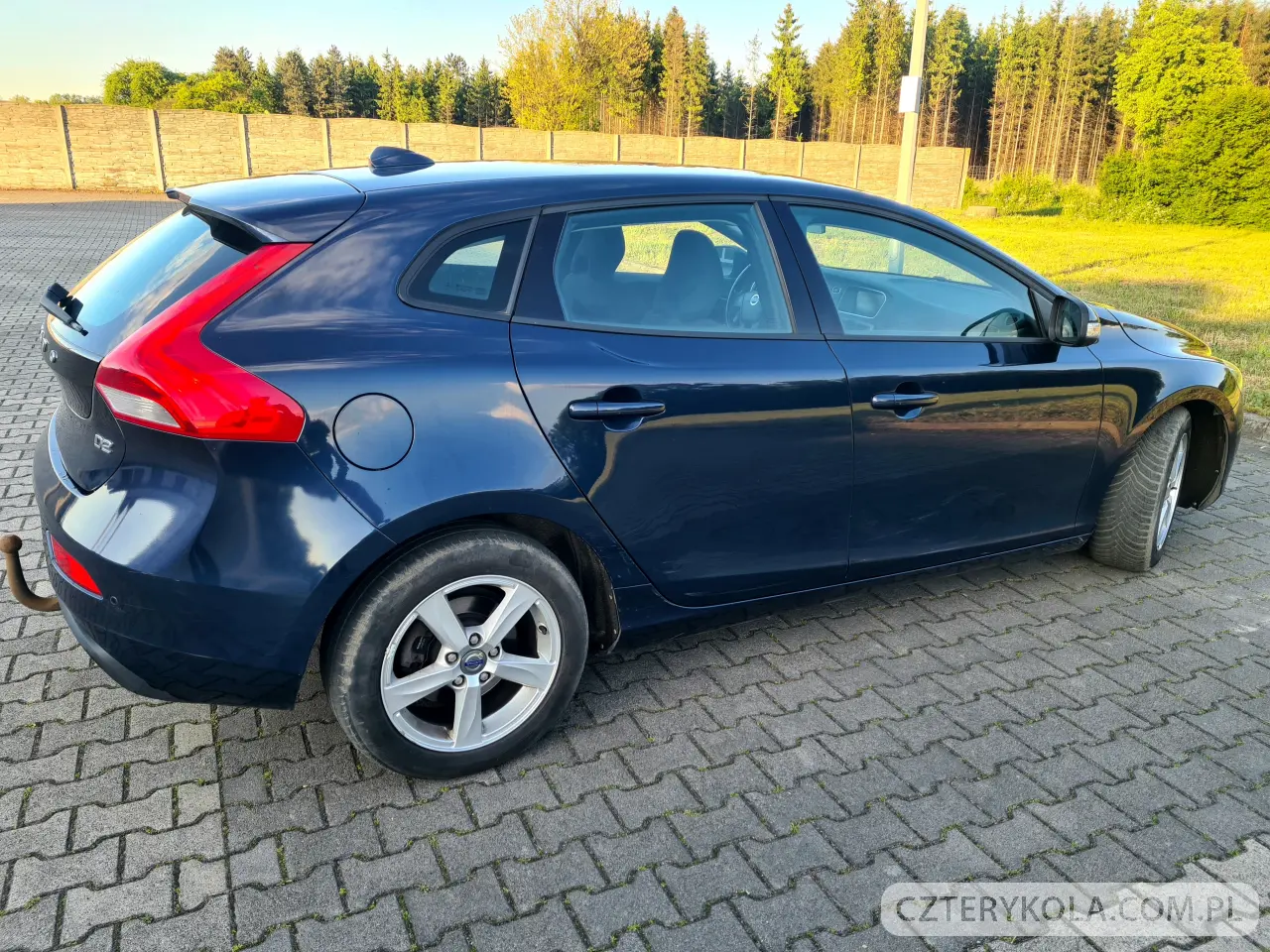 Volvo- V40- 2014 