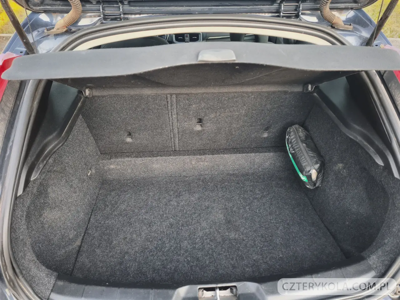 Volvo- V40- 2014 