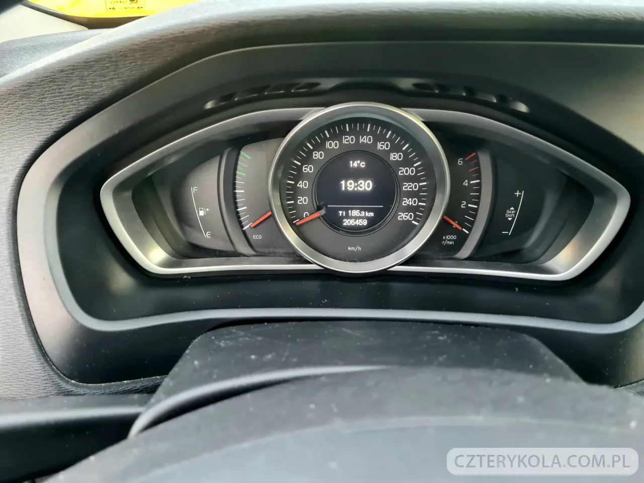 Volvo- V40- 2014 