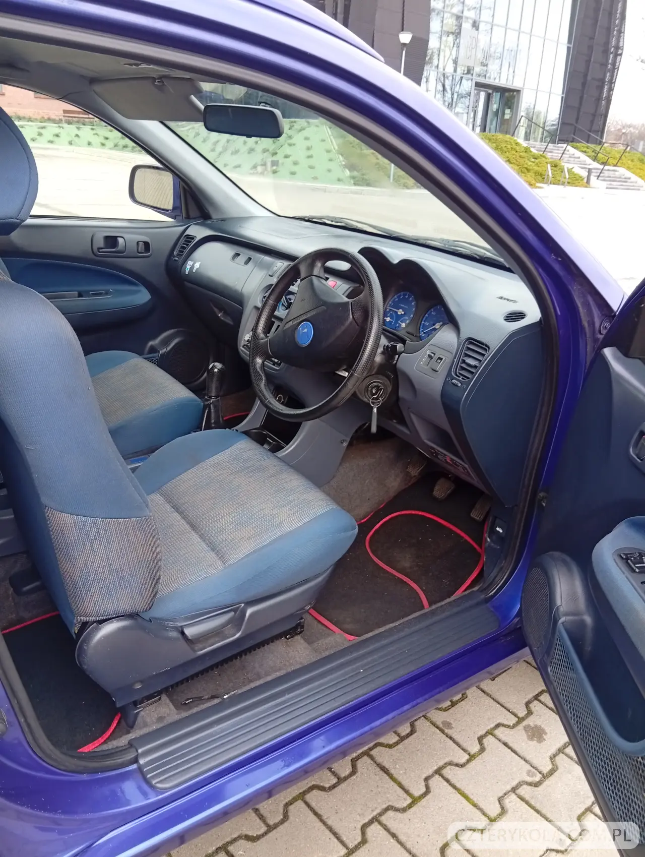 Honda- HR-V- 2000 