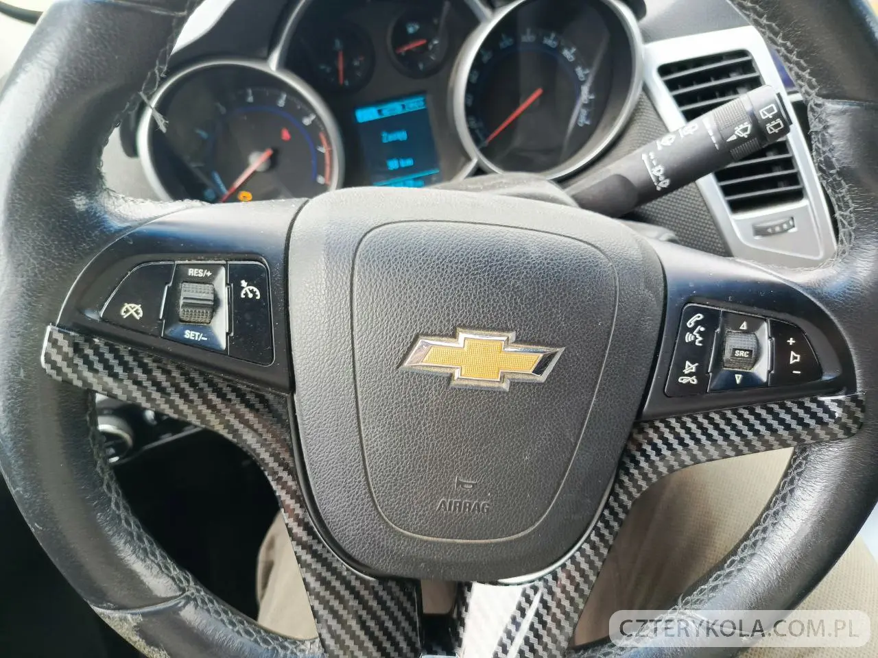 Chevrolet- Cruze- 2013 