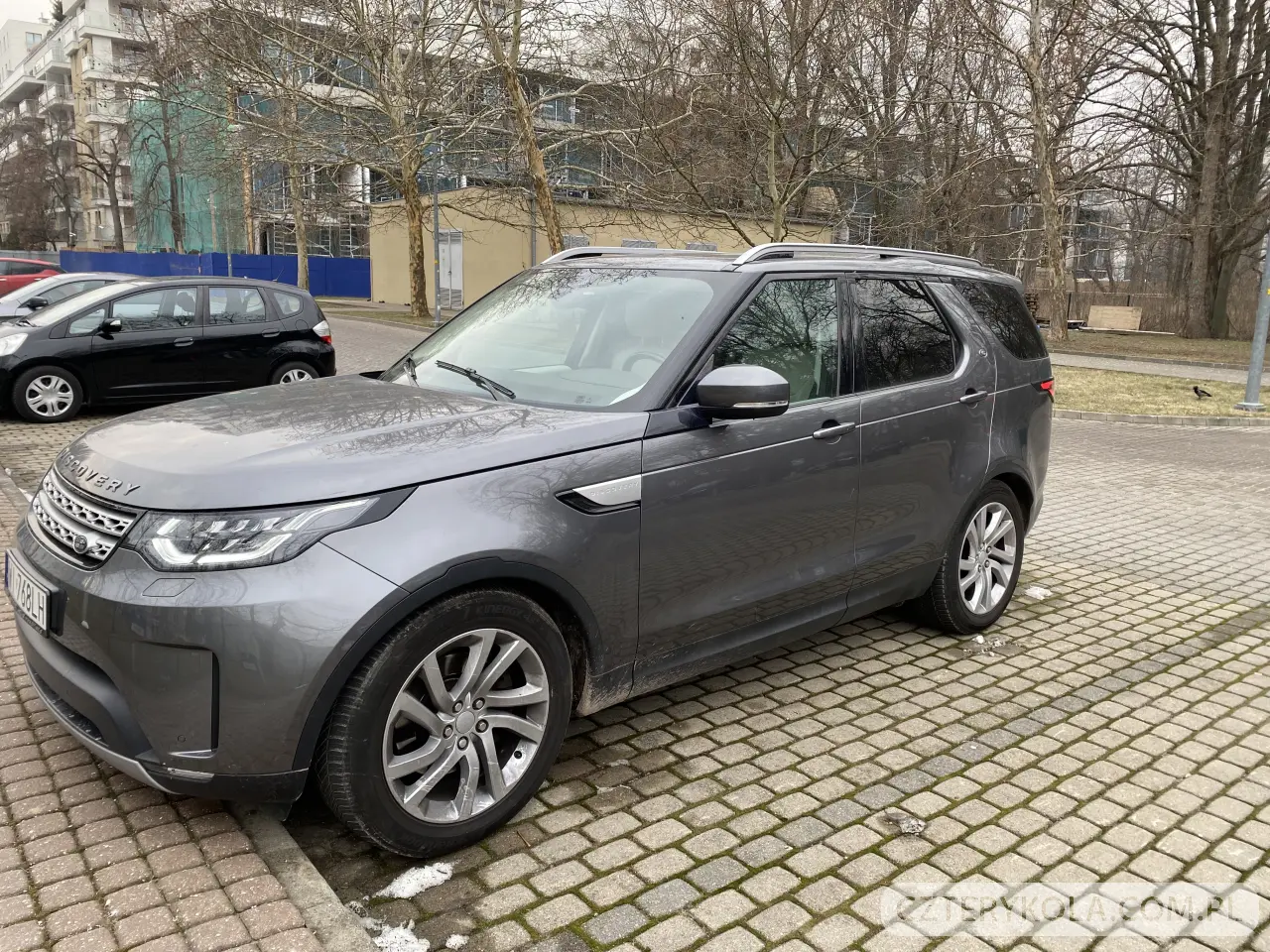 Land Rover- Discovery- 2017 