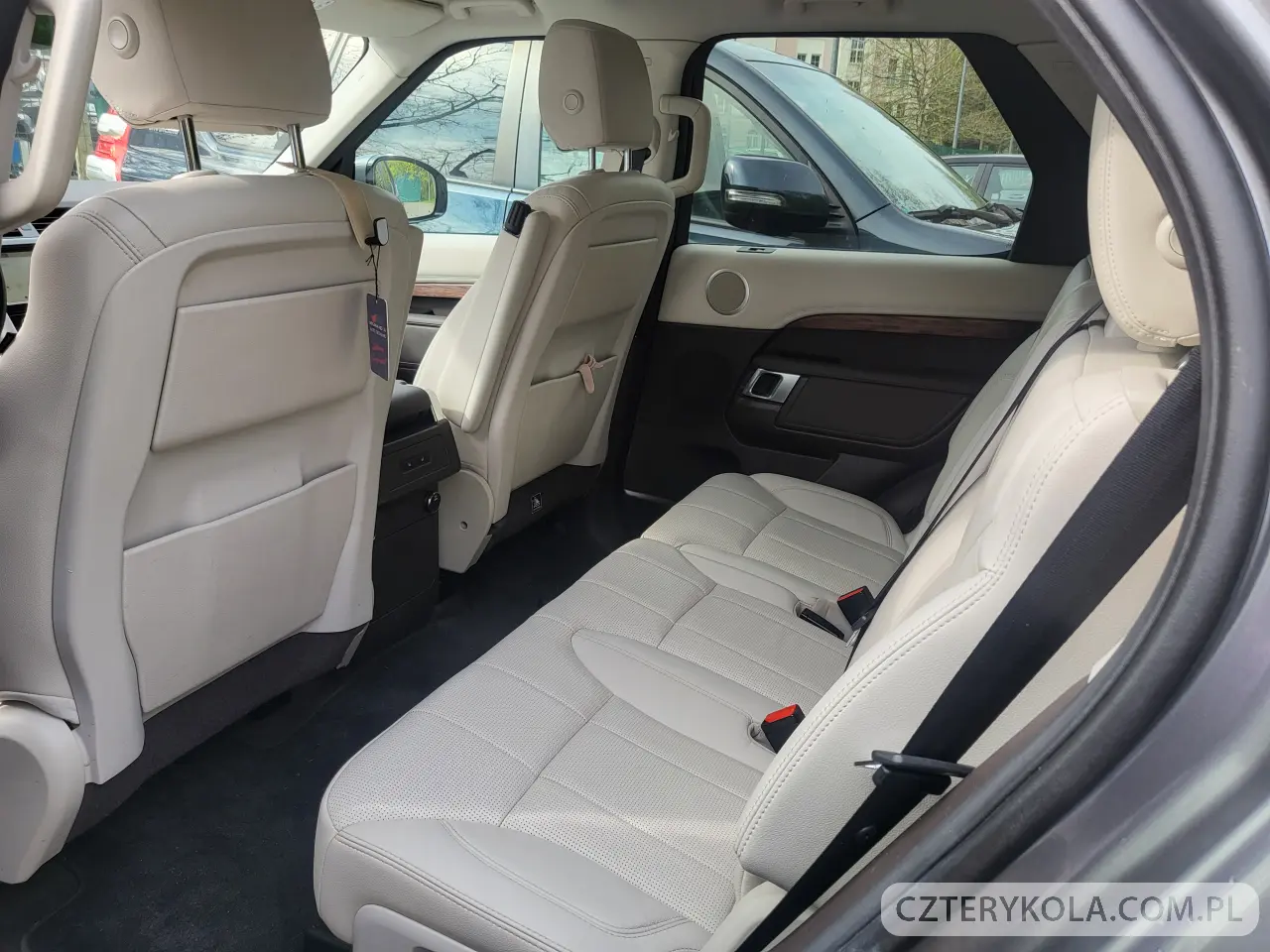 Land Rover- Discovery- 2017 