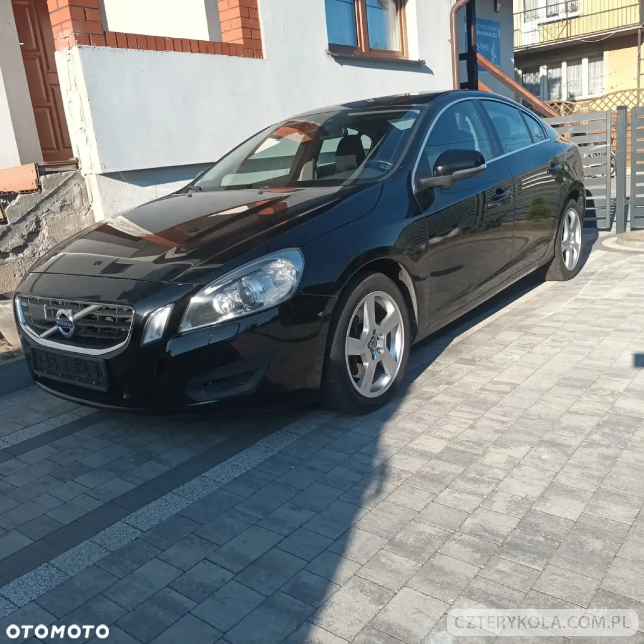 Volvo- S60- 2010 
