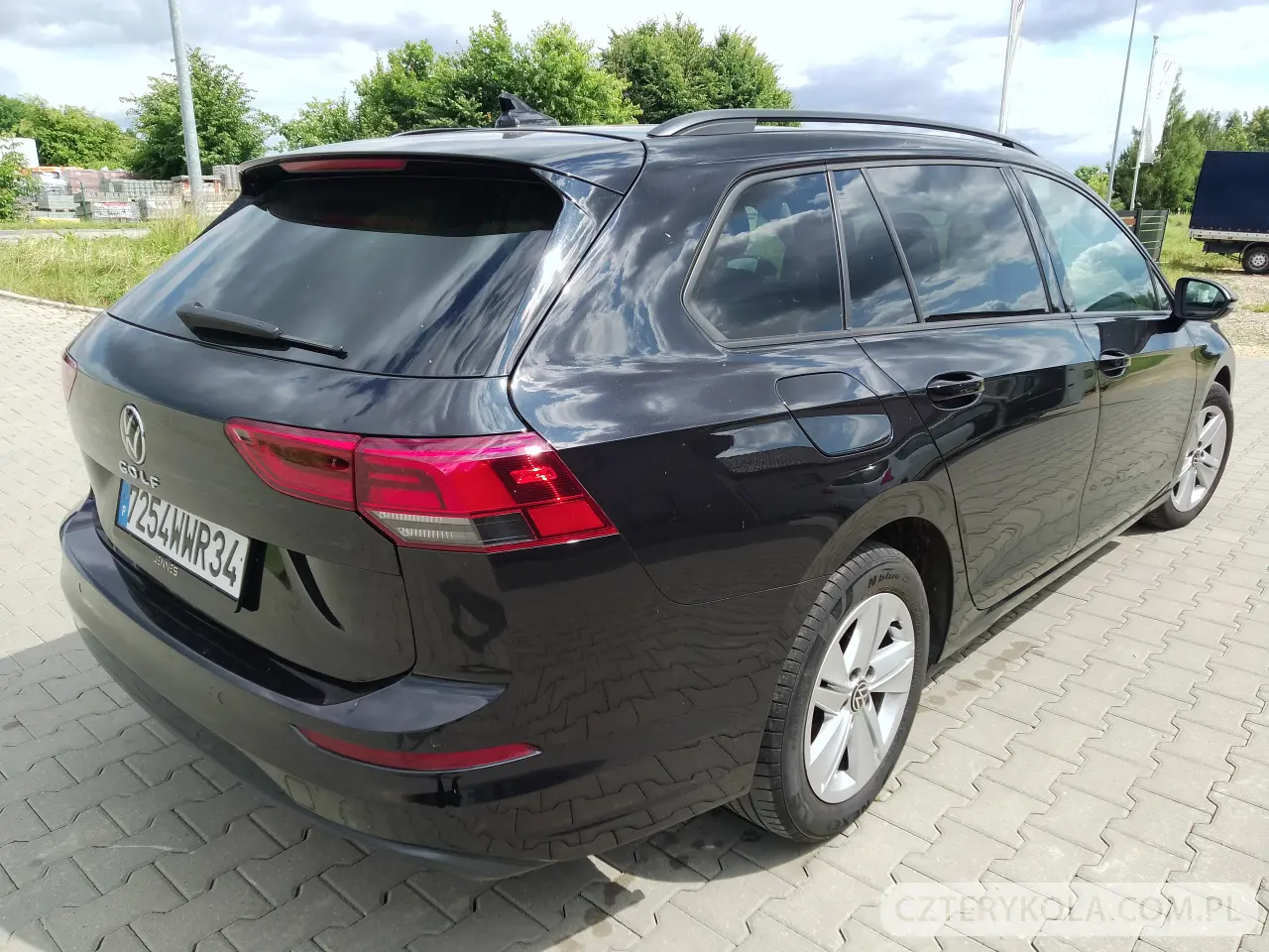 Volkswagen- Golf- 2021 