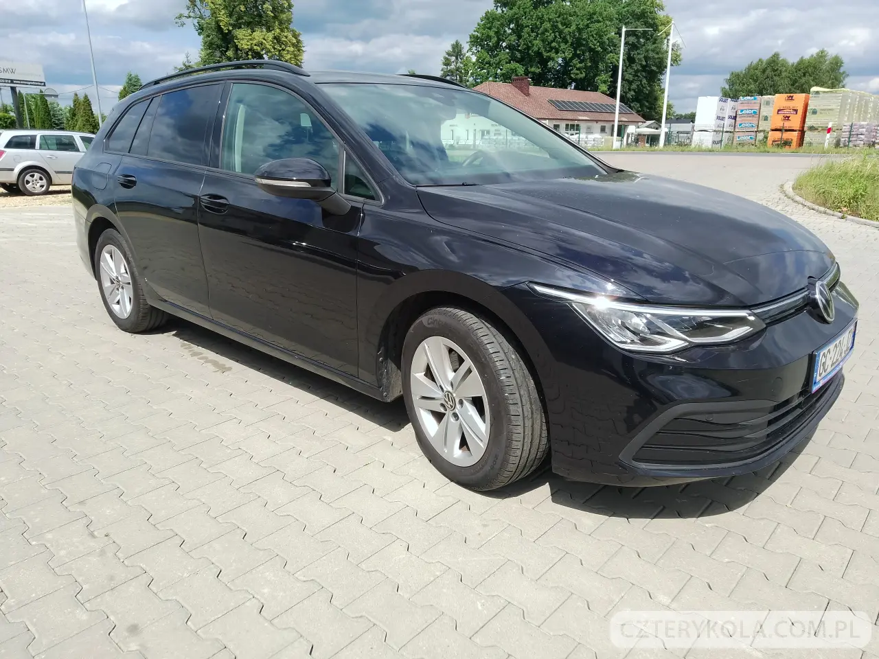 Volkswagen- Golf- 2021 