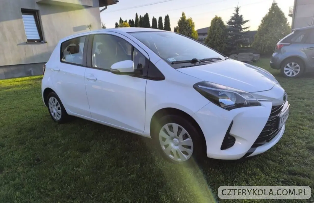 Toyota- Yaris- 2018 