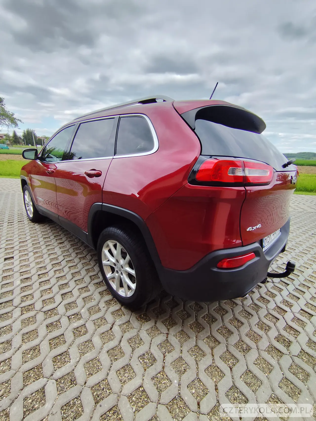 Jeep- Cherokee- 2014 