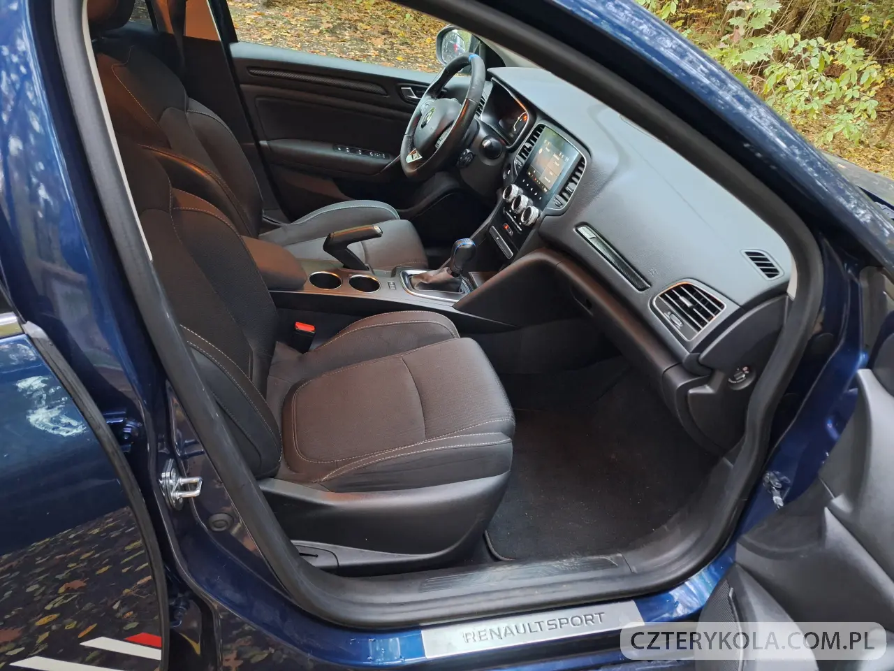 Renault- Megane- 2021 