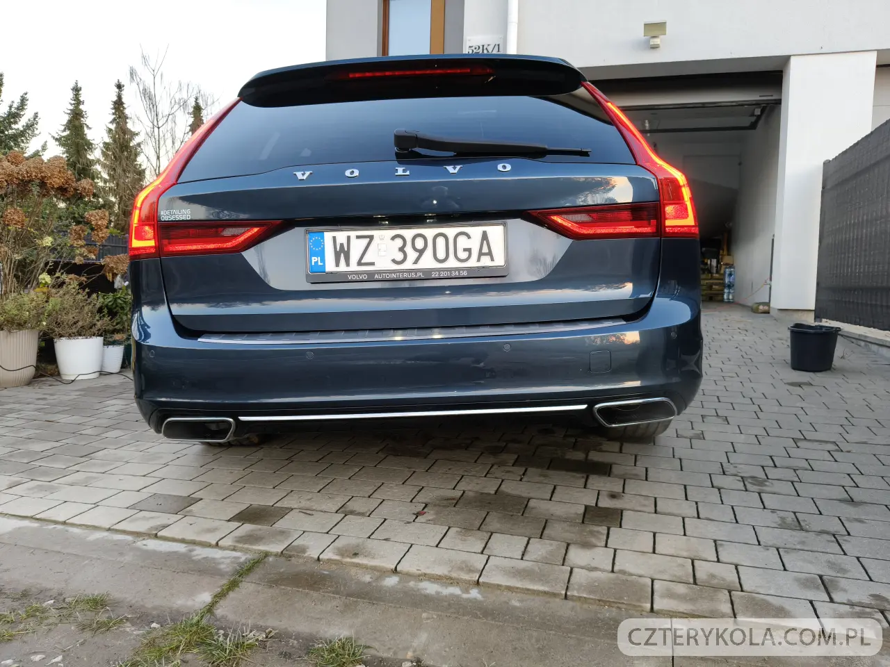 Volvo- V90- 2017 
