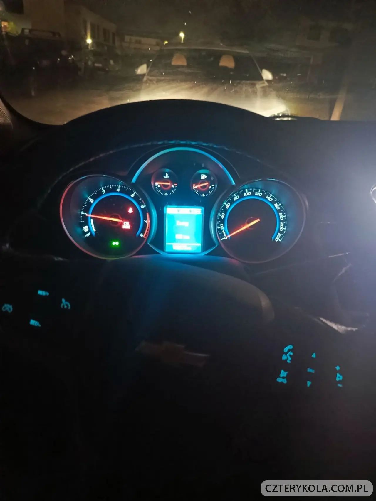 Chevrolet- Cruze- 2013 