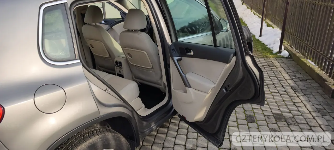 Volkswagen- Tiguan- 2008 