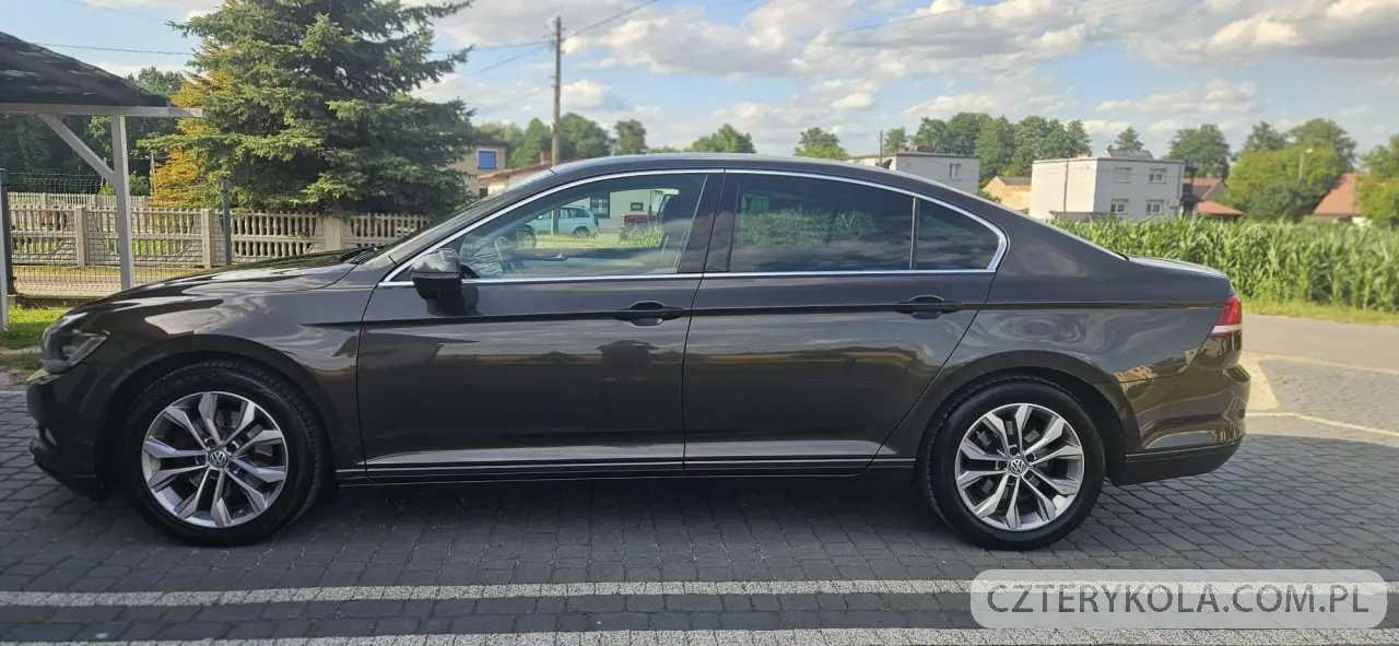 Volkswagen- Passat- 2015 