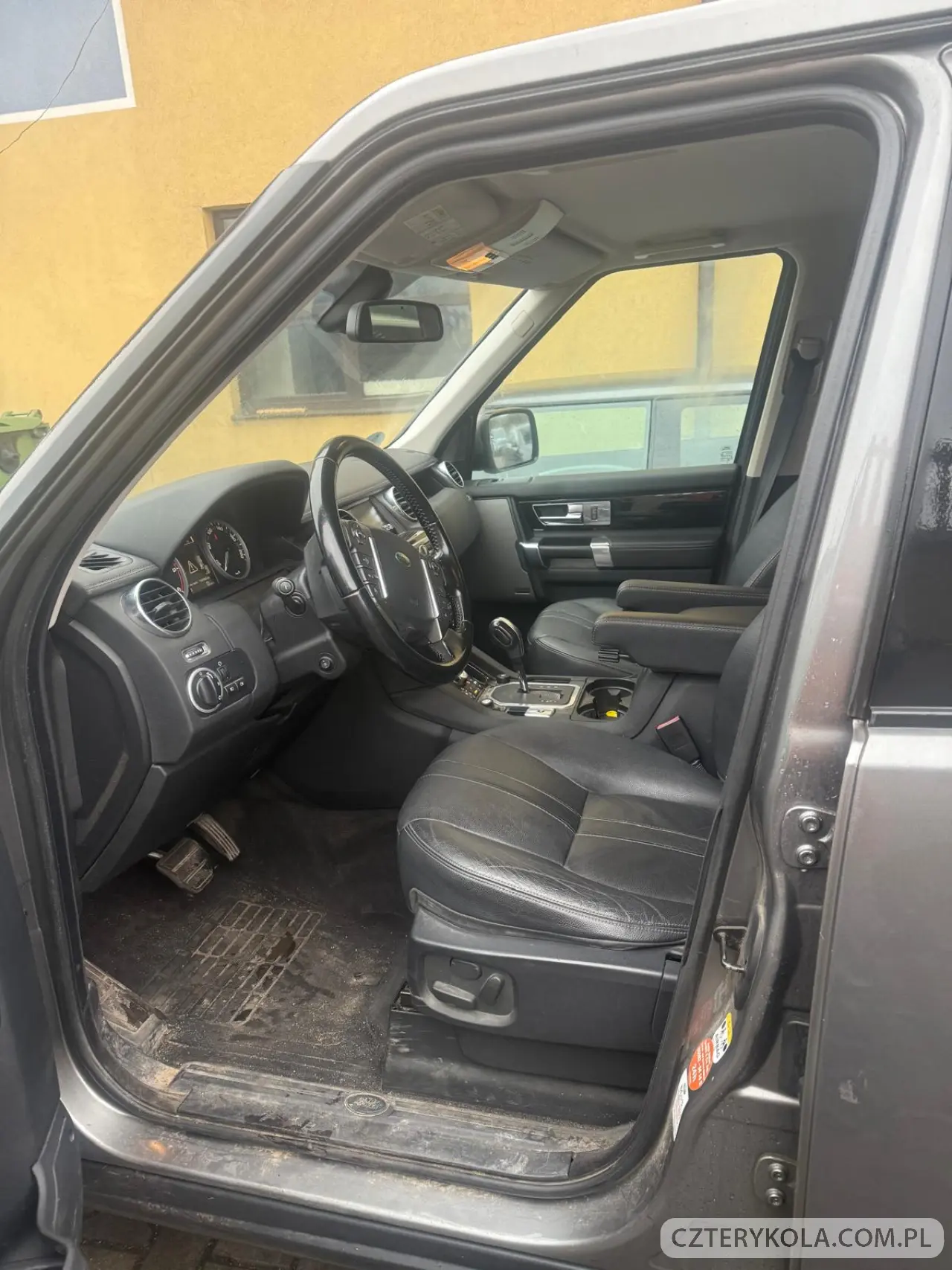 Land Rover- Discovery- 2010 