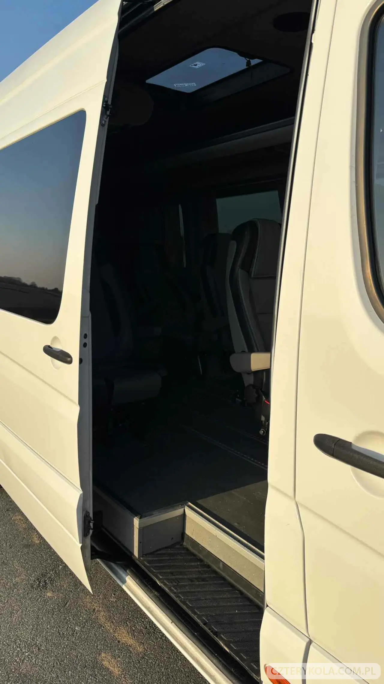 Mercedes-Benz- Sprinter- 2012 