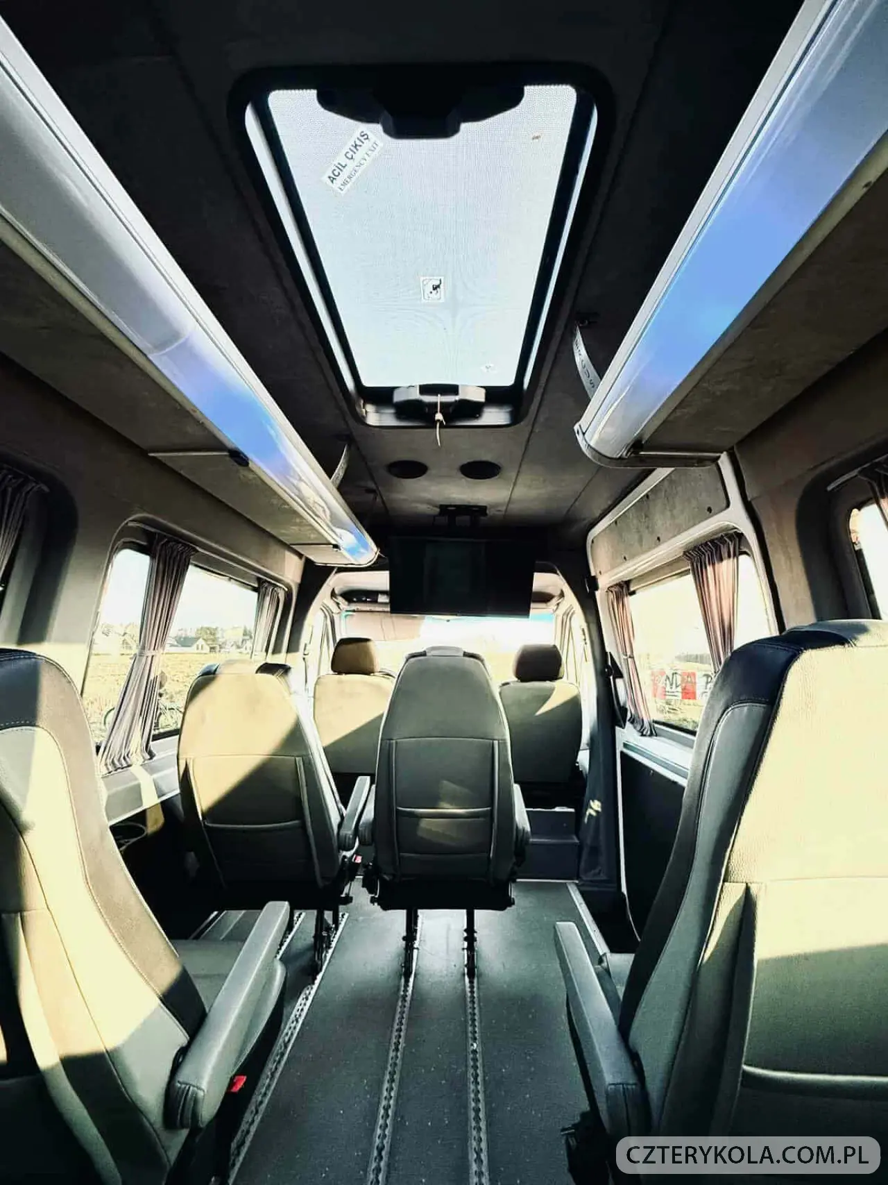 Mercedes-Benz- Sprinter- 2012 