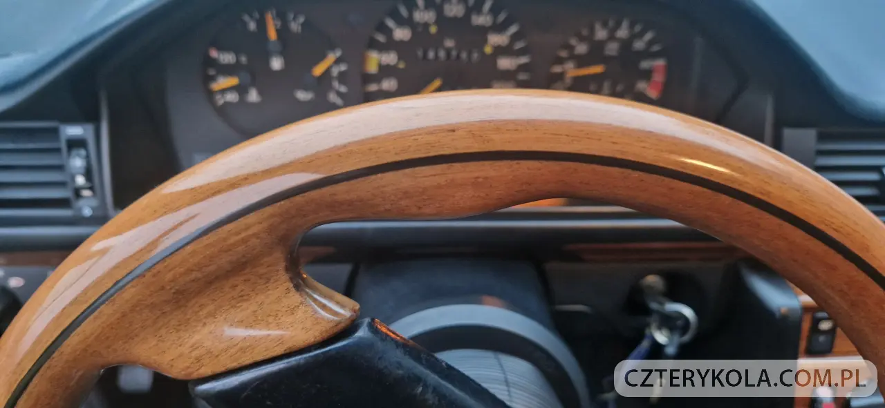 Mercedes-Benz- W124- 1991 