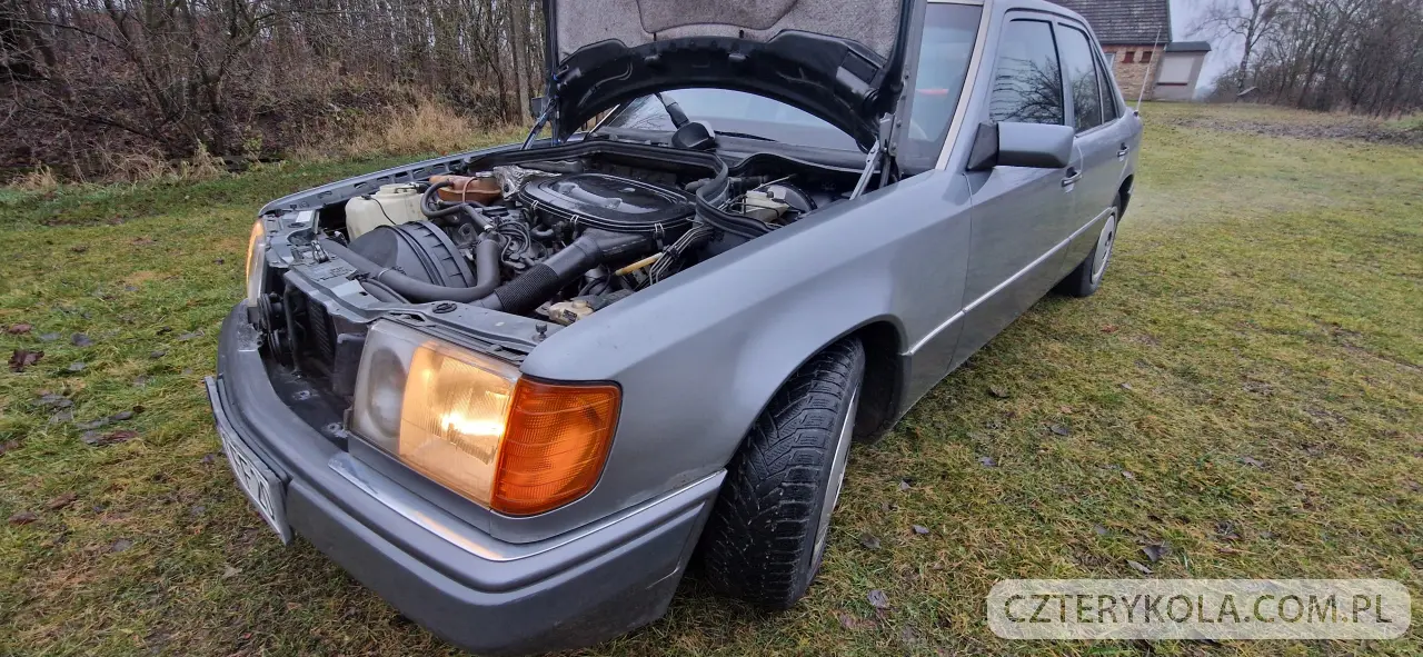 Mercedes-Benz- W124- 1991 