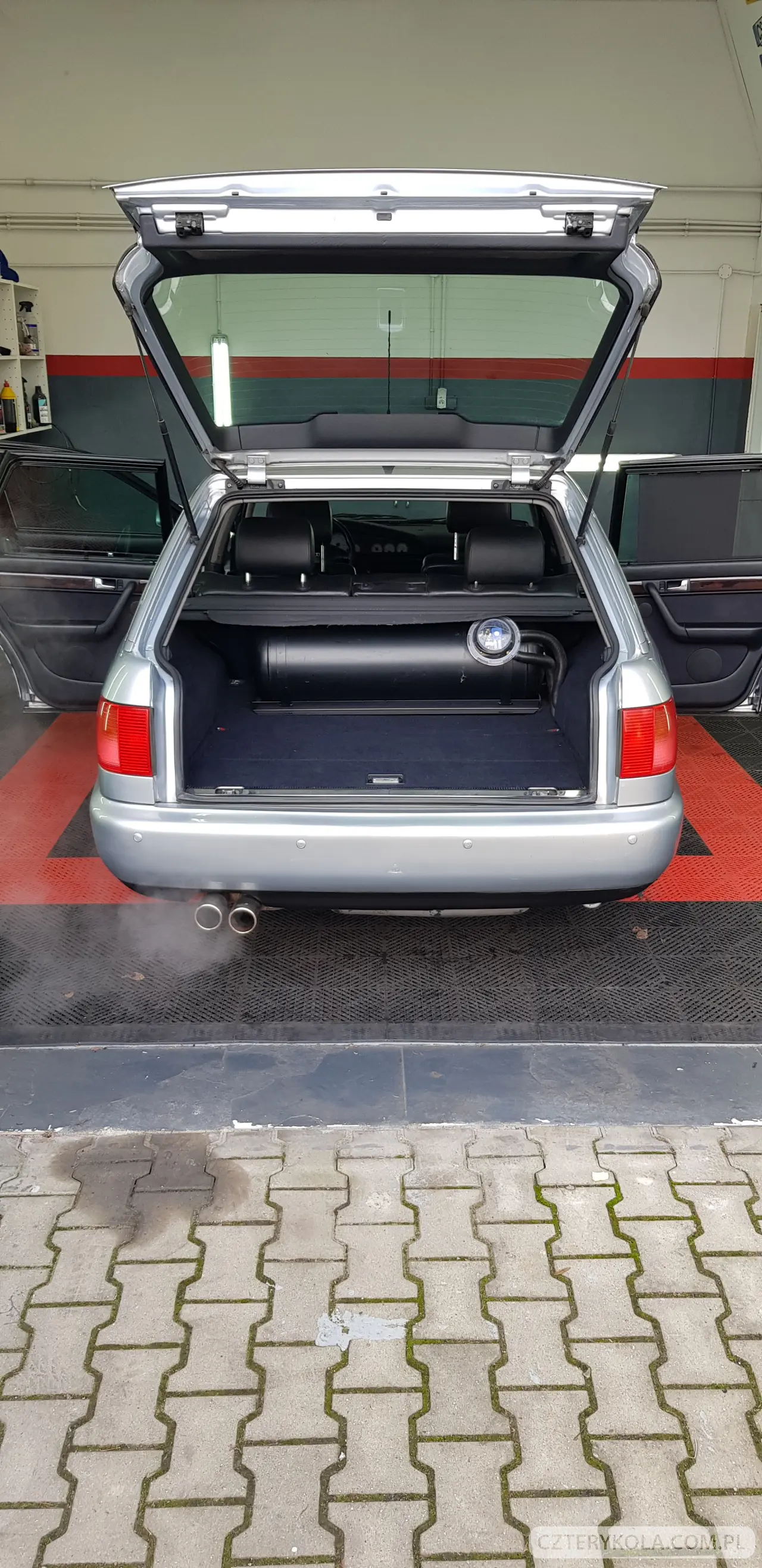 Audi- S6- 1997 