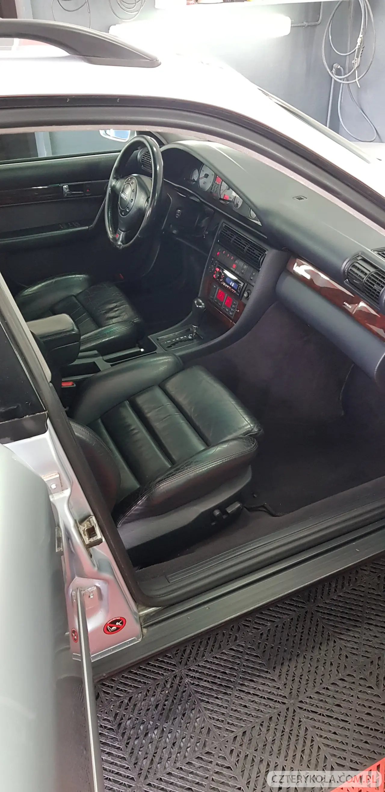 Audi- S6- 1997 
