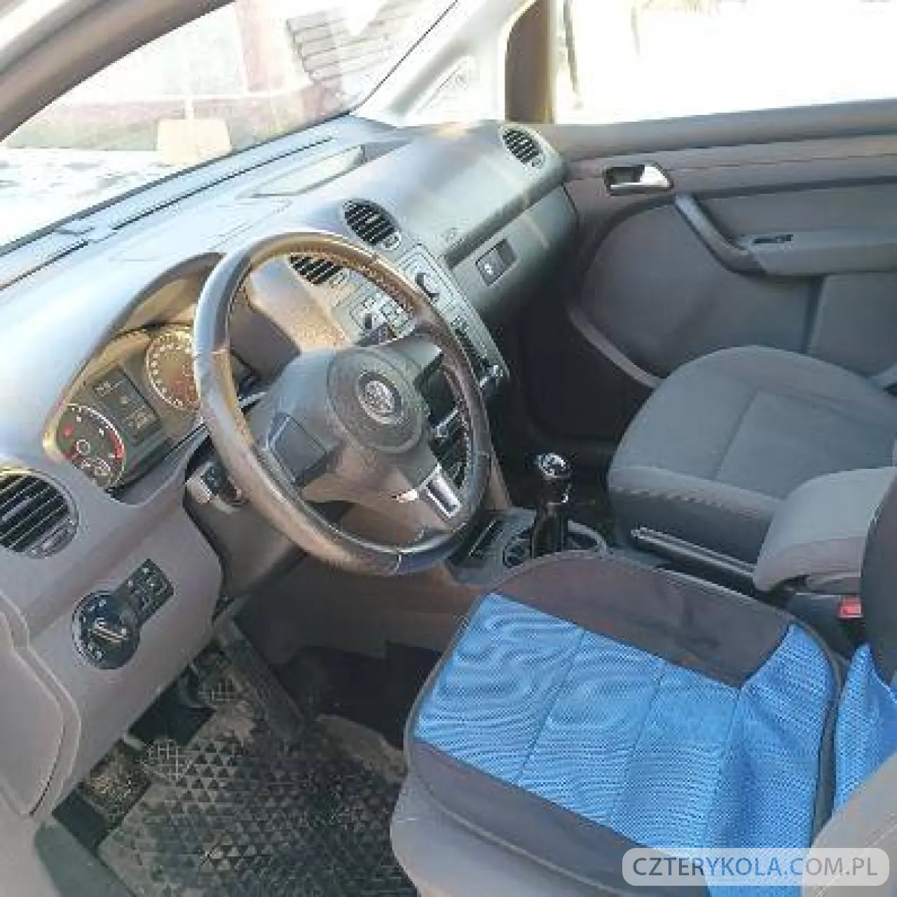 Volkswagen- Caddy- 2013 