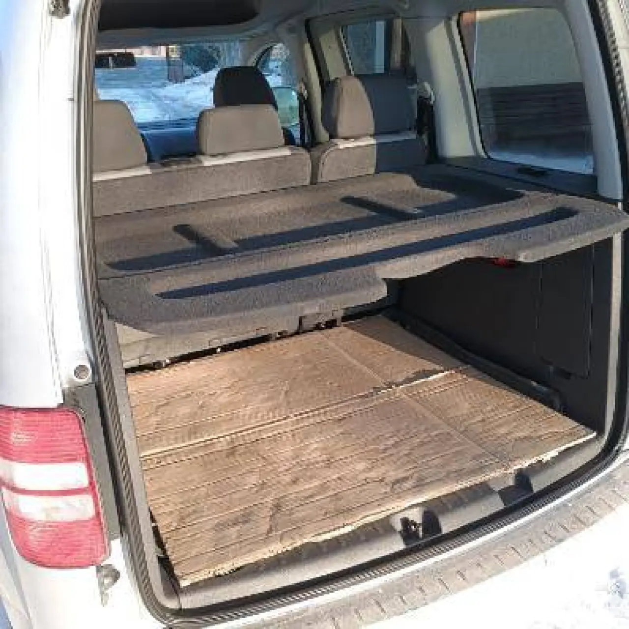Volkswagen- Caddy- 2013 