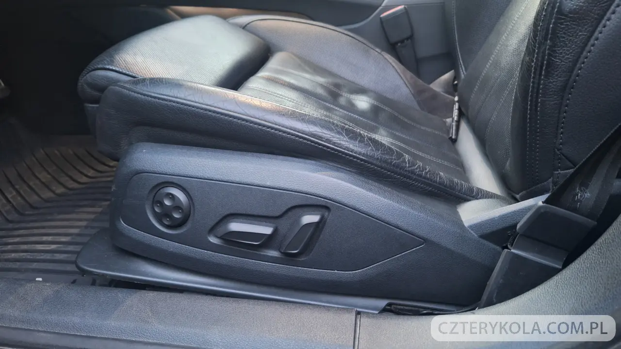 Audi- A4- 2016 