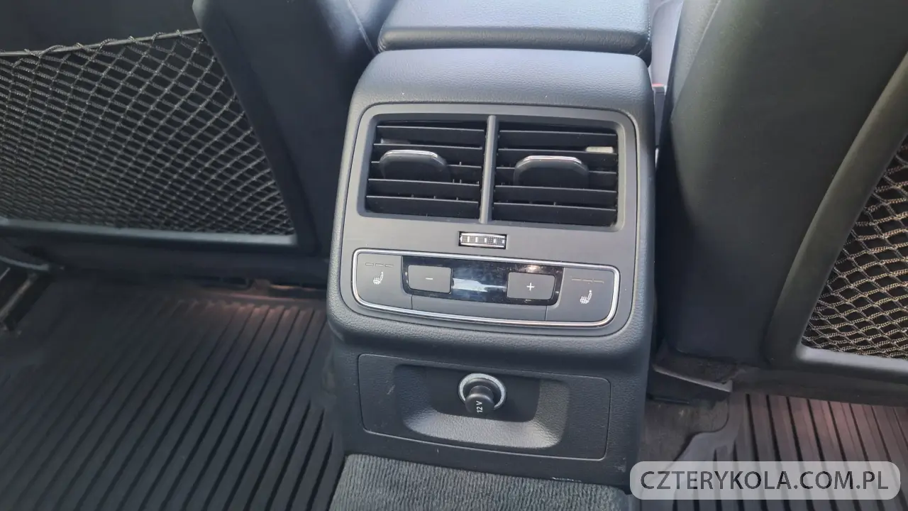 Audi- A4- 2016 