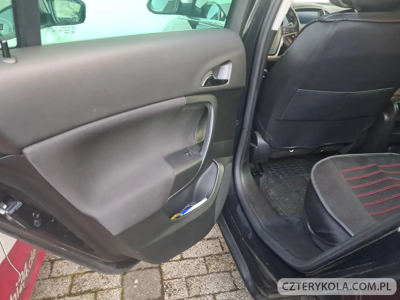 Opel- Insignia- 2011 
