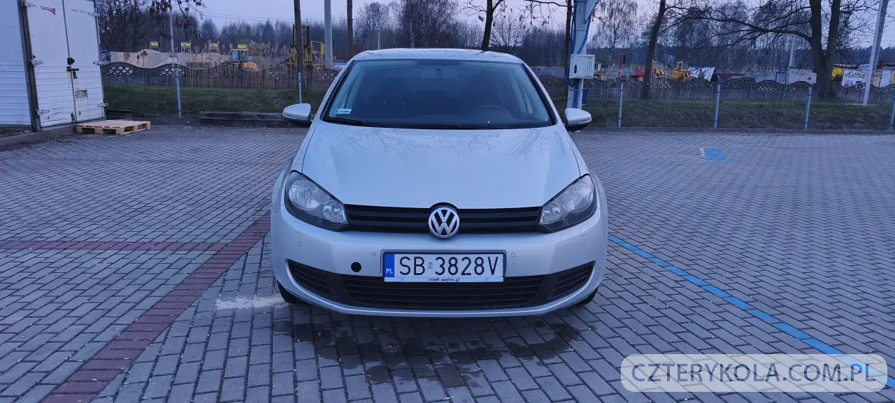 Volkswagen- Golf- 2010 