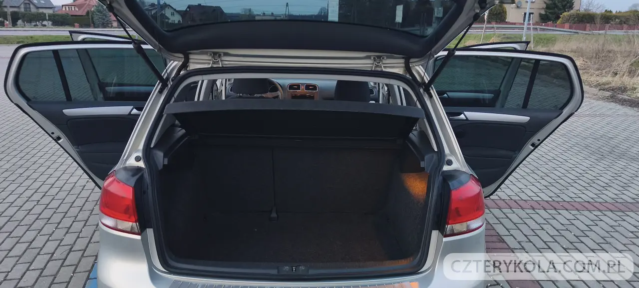 Volkswagen- Golf- 2010 