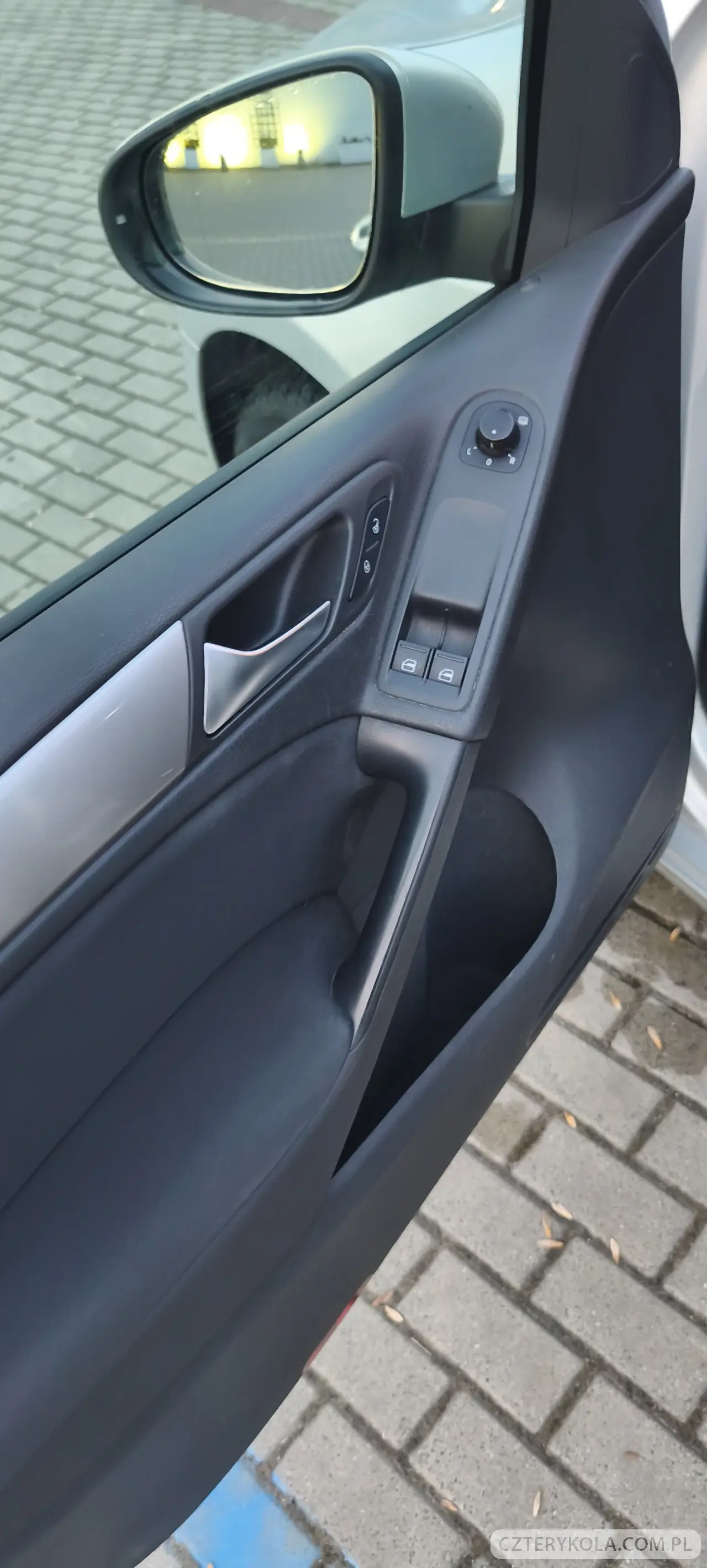 Volkswagen- Golf- 2010 