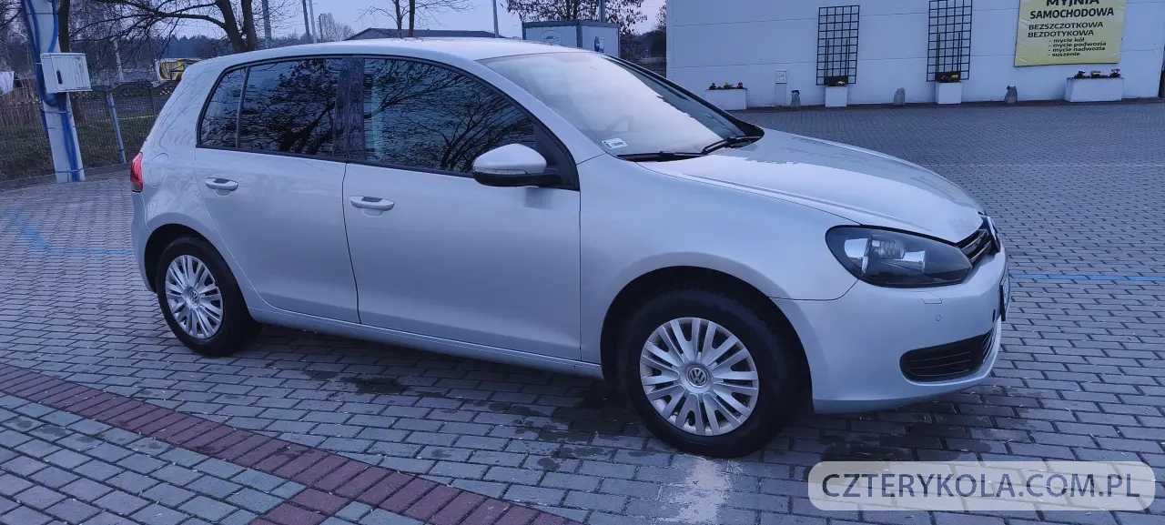 Volkswagen- Golf- 2010 