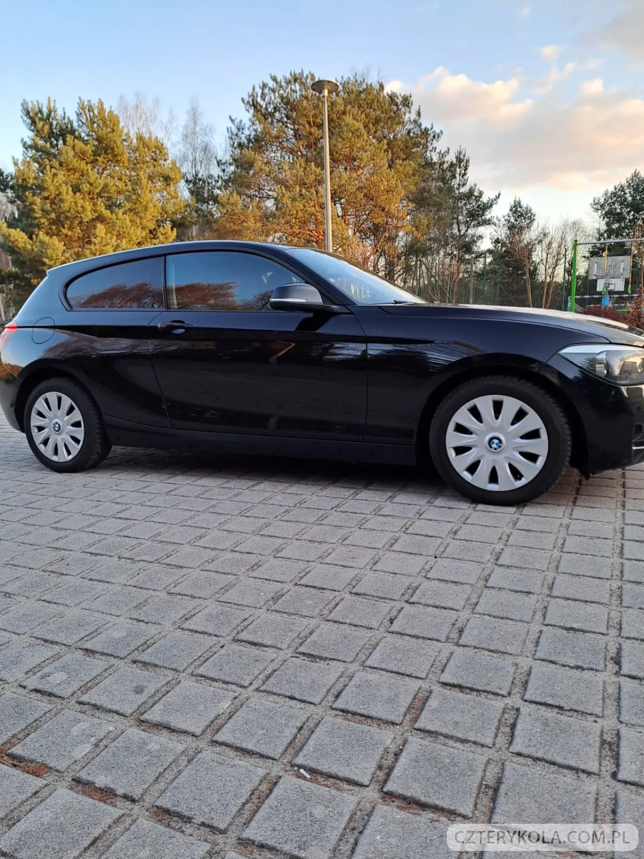 BMW- 1M- 2013 