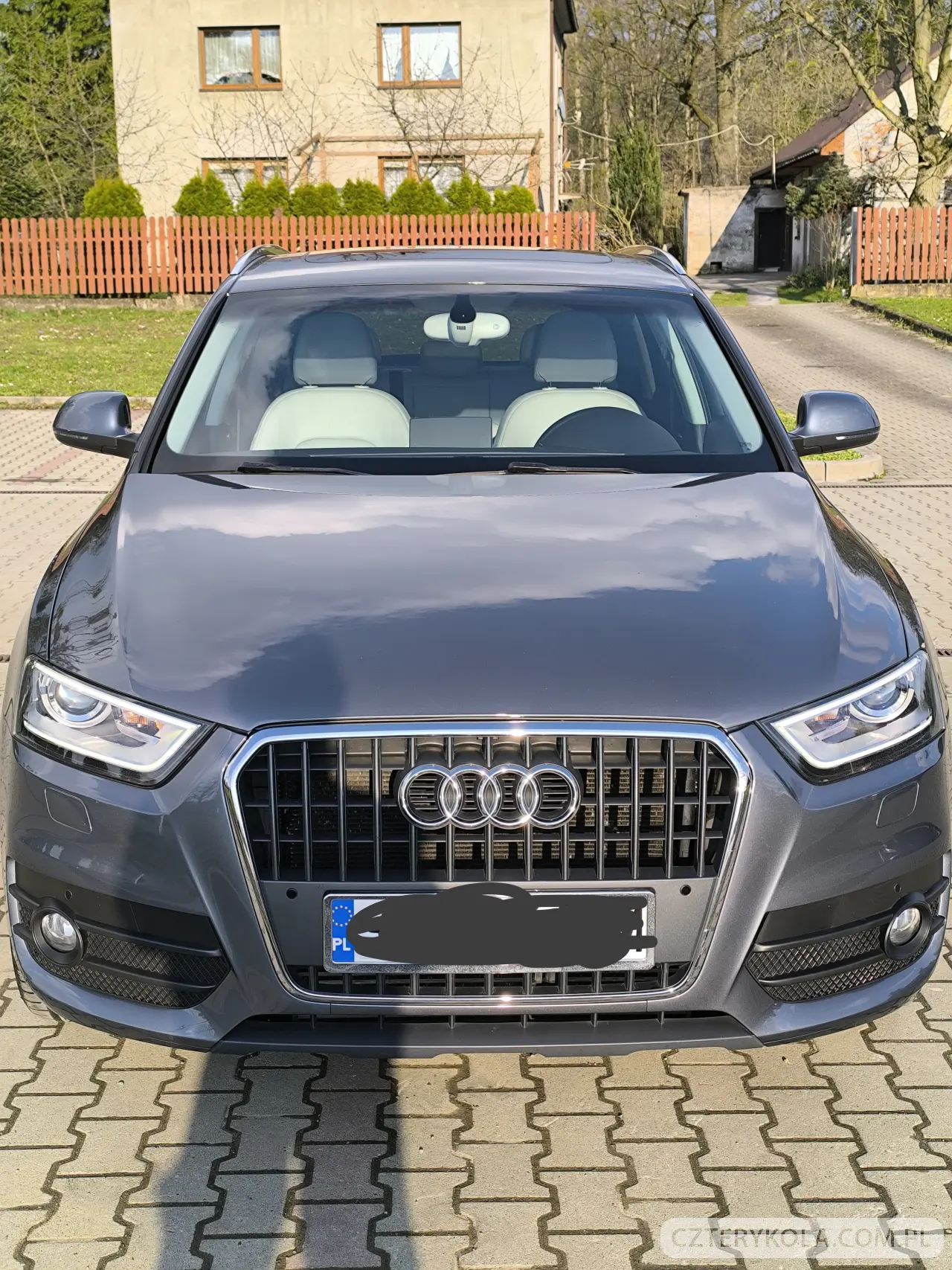 Audi- Q3- 2015 