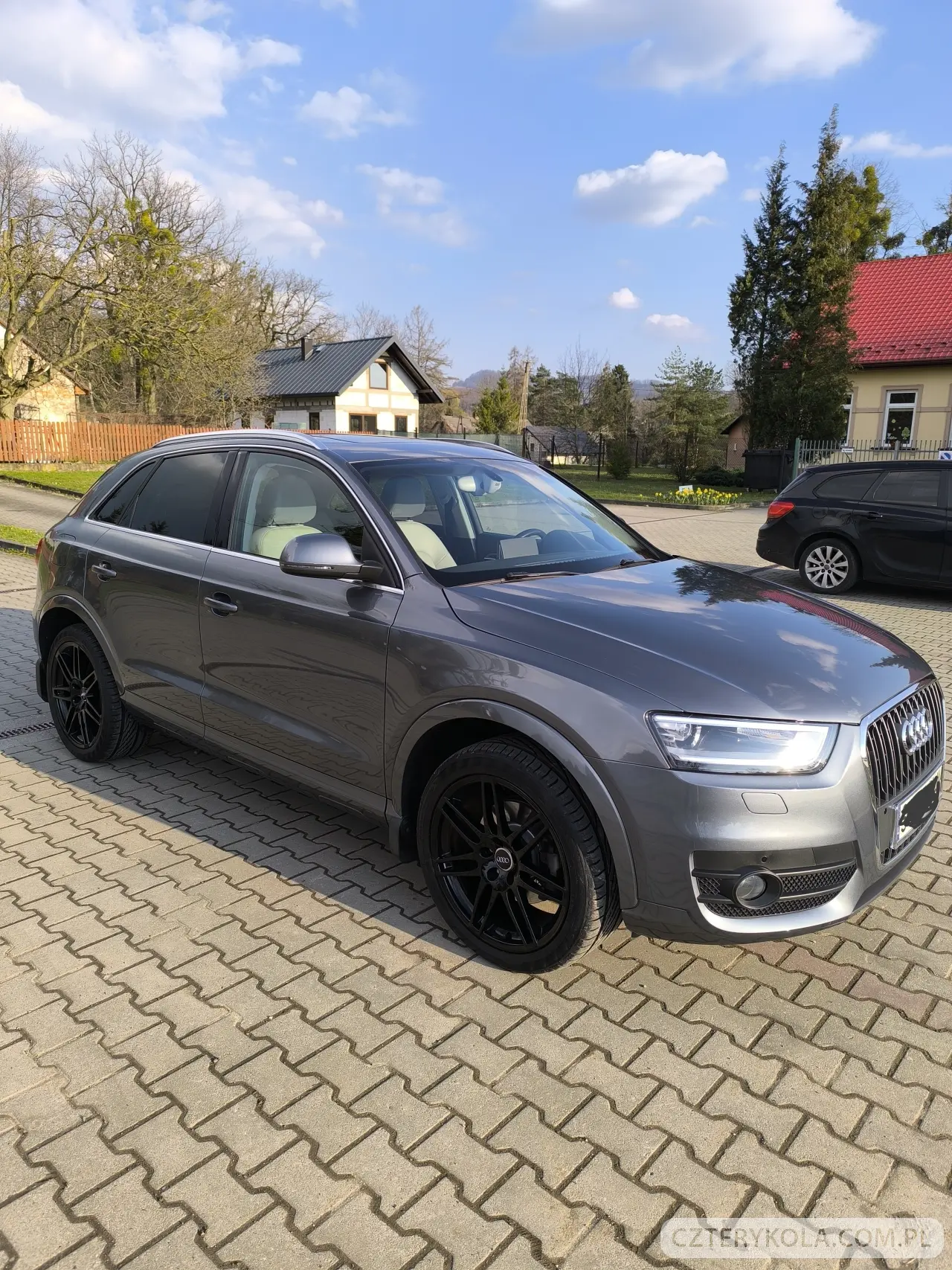 Audi- Q3- 2015 
