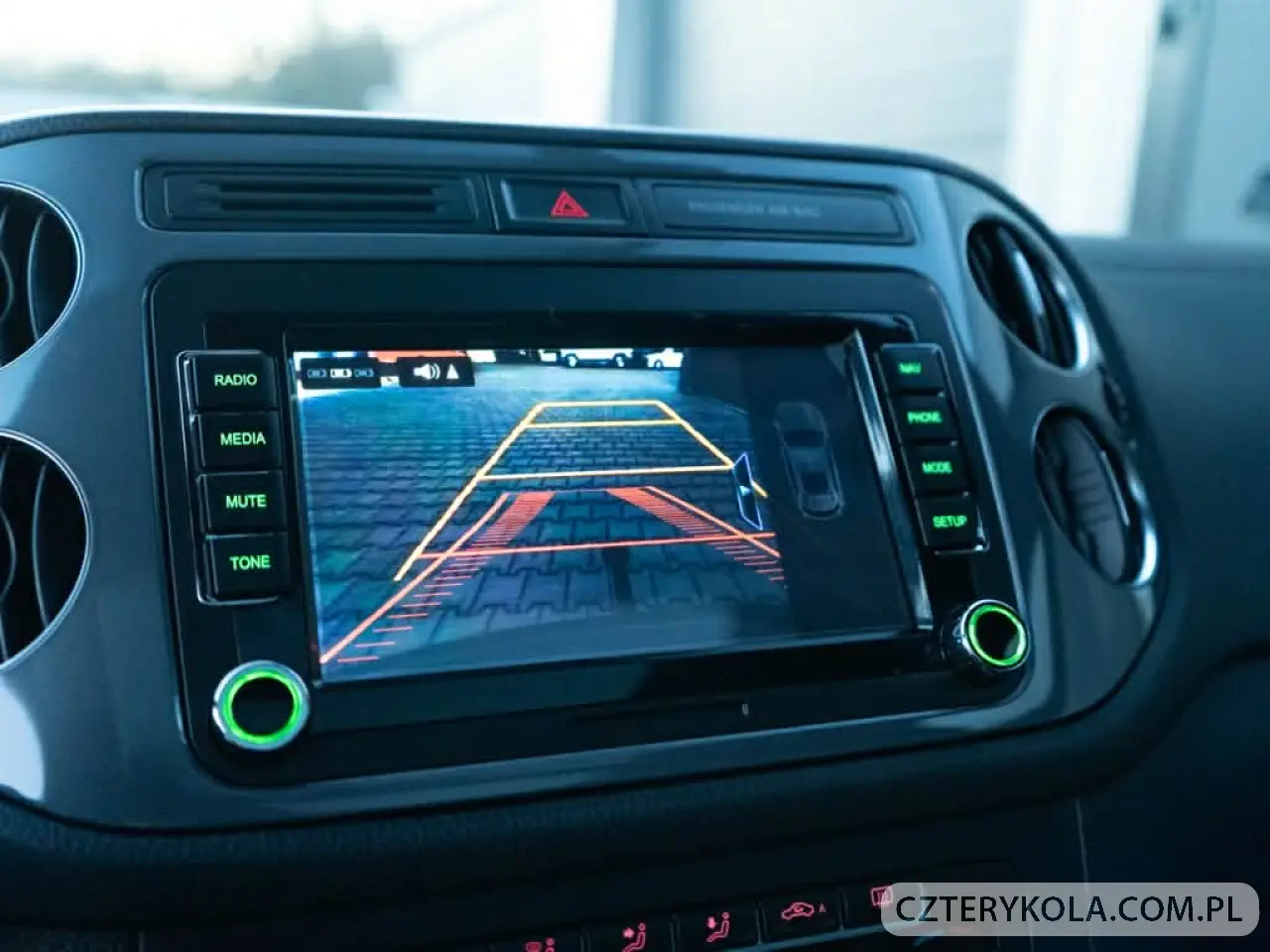 Volkswagen- Tiguan- 2014 