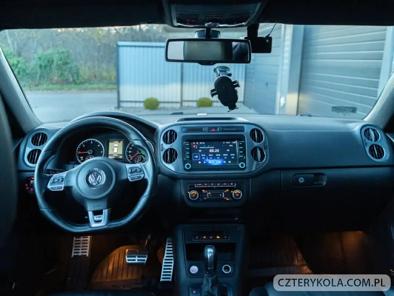 Volkswagen- Tiguan- 2014 