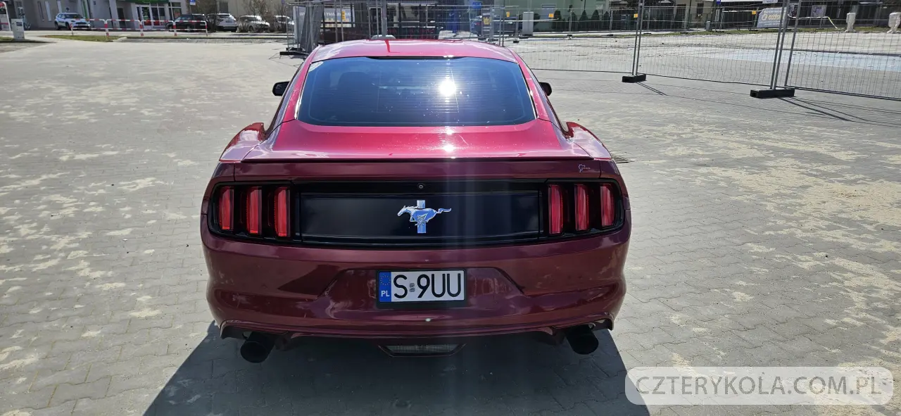 Ford- Mustang- 2015 